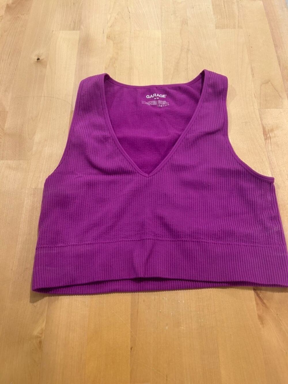 GARAGE Ribbed Cropped Tank Top Magenta Purple M V Neck Sleeveless Seamless